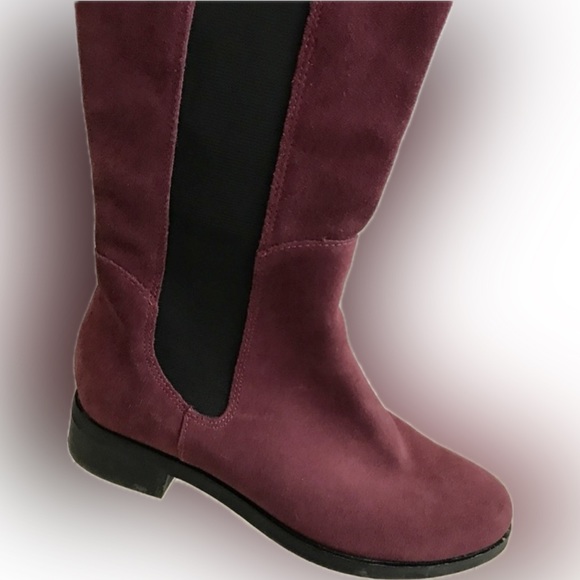 Cole Haan Suede Boots!Burgundy Equestrian Flat Boot. Size 6.5 EUC Retails $180 - Picture 3 of 7